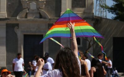 Dove osano gli aquiloni: l’accoglienza vola con i progetti SAI